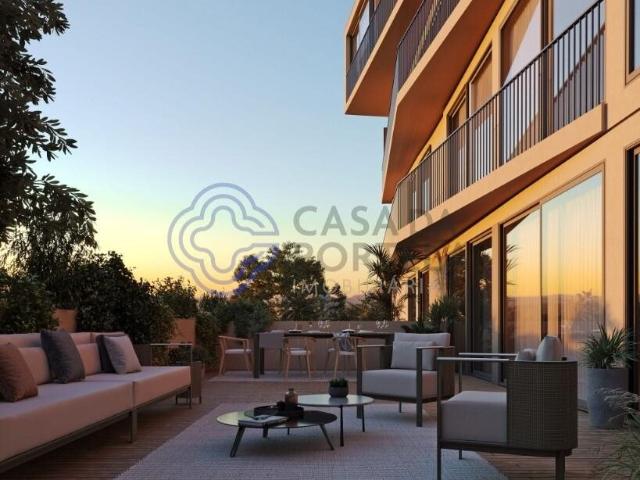 Excelente Apartamento T2 com Terraço 50 m² junto a Campanh. 72m² Campanhã