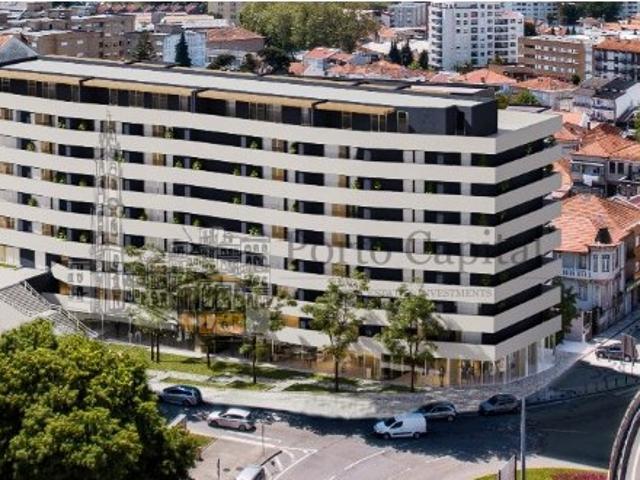 EXCELENTE APARTAMENTO T2, COM VARANDA E LUGAR DE GARAGEM, NA AREOSA A PREÇO DE LANÇAMENTO
