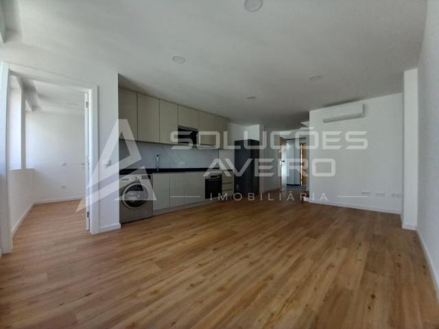Excelente Apartamento T2 Duplex Novo no Coração da Cidade de Aveiro!