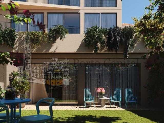 EXCELENTE APARTAMENTO T2 DUPLEX, COM COZINHA EQUIPADA, VARANDA E UM LUGAR DE GARAGEM, NO FREIXO JUNTO AO METRO