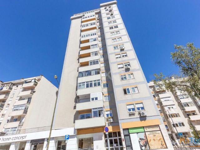 Excelente Apartamento T2 em São Domingos de Benfica em Lisboa | 26064055619