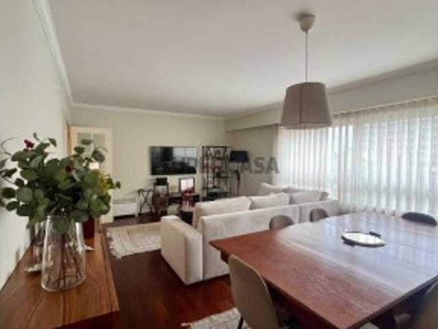 Excelente apartamento T2 localizado nos Jardins d’Arrábida