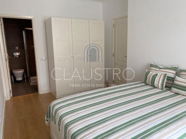Excelente Apartamento T2 Lapa, Mobilado