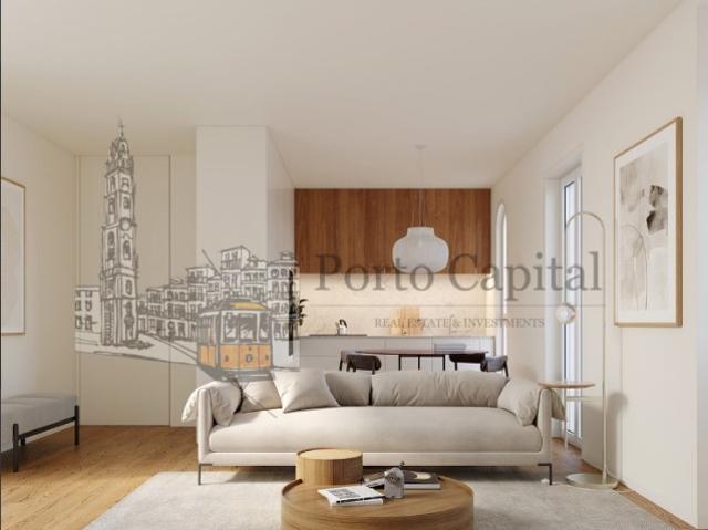 EXCELENTE APARTAMENTO T2 NO CENTRO DO PORTO, COM VARANDA E LUGAR DE GARAGEM