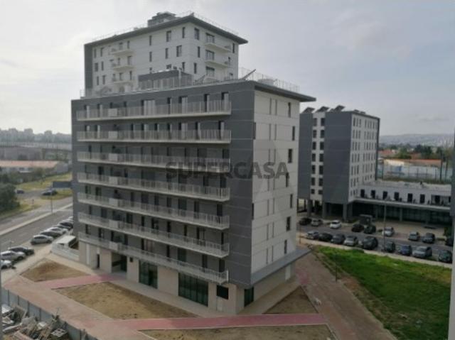 Excelente Apartamento T2 no Empreendimento Jardins Altear II Alta do Lumiar