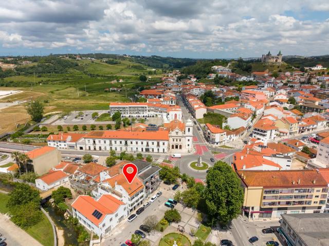 Excelente apartamento T2 no jardim de Porto de Mós!