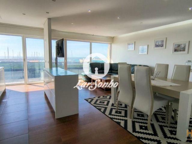 Excelente Apartamento T2 na 1ª linha de Mar Póvoa de Varzim | 26084079342