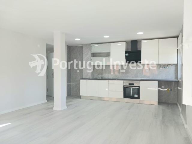 Excelente Apartamento T2 Totalmente Remodelado Pronto a Habitar