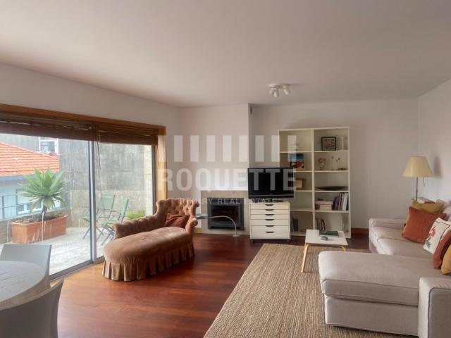 Excelente apartamento T2 ultimo piso com terraço em Matosinhos Sul