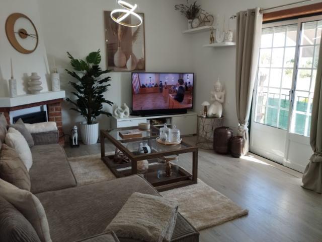 EXCELENTE APARTAMENTO T3 COM GARAGEM PARA 2 CARROS MARTINGANÇA