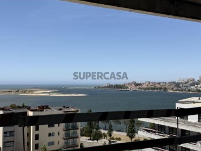 Excelente apartamento T3 com terraço 75m2 para comprar junto a Marina da Afurada Vila Nova de Gaia Porto