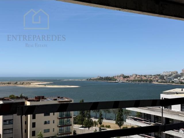 Excelente apartamento T3 com terraço 75m2 para comprar junto a Marina da Afurada Vila Nova de Gaia Porto