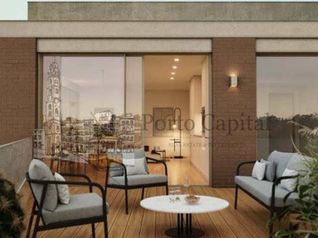EXCELENTE APARTAMENTO T3, COM TERRAÇO E BOX 2 LUGARES, JUNTO AO MAR EM VILA NOVA DE GAIA
