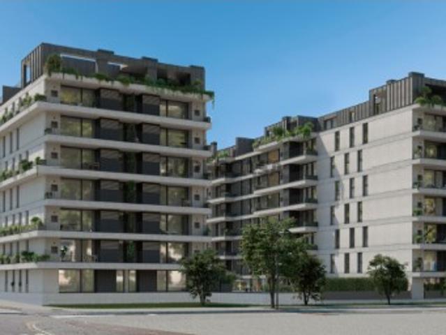 EXCELENTE APARTAMENTO T3 EM RAMALDE NUM CONDOMÍNIO DE LUXO