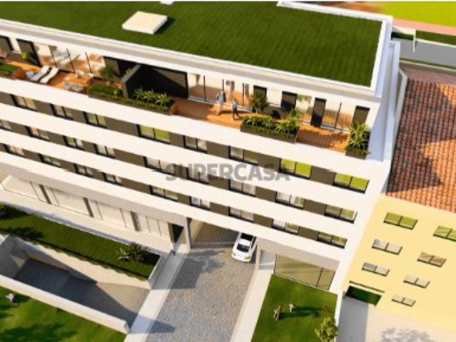 Excelente apartamento T3 novo e recuado em Espinho