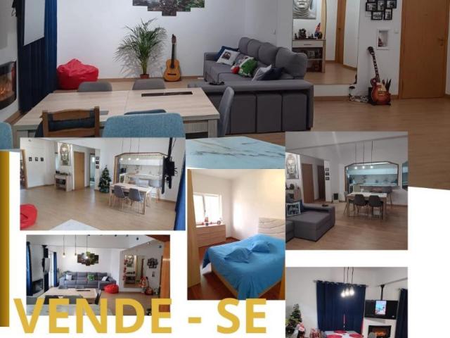 Excelente Apartamento T4 convertido em T3 após remodelação Centro do Feijó, Laranjeiro