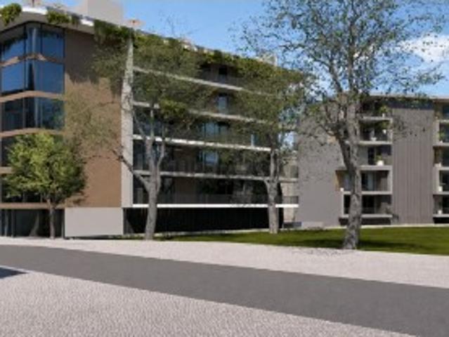 EXCELENTE APARTAMENTO TO, COM COZINHA EQUIPADA E LUGAR DE GARAGEM, EM EMPREENDIMENTO DE LUXO EM ARMAÇÃO DE PERA COM PISCINA, A PREÇO DE LANÇAMENTO 357.500 EUROS