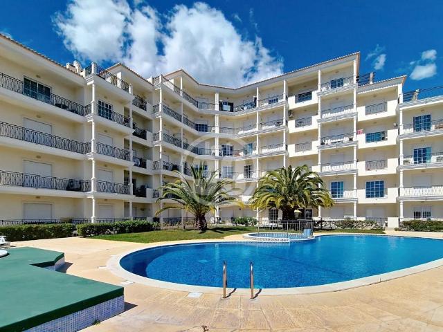 Excelente apartamento térreo com acesso directo aos jardins. 95m² Albufeira Olhos de Água