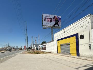 EXCELENTE BODEGA SOBRE CALLE DE TSM!