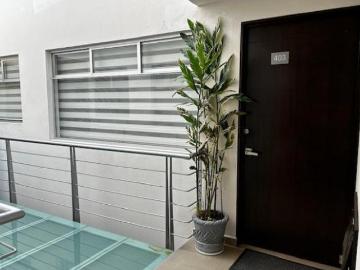 Excelente departamento con roof garden privado