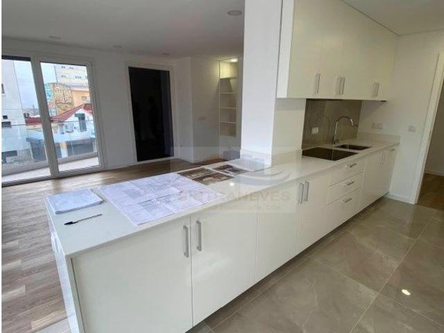 Excelente Duplex T3 Empreendimento de Qualidade com Localizao P.