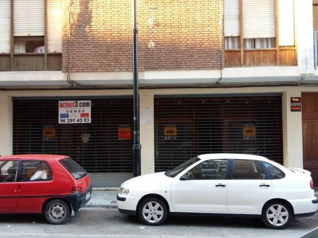 EXCELENTE FACHADA