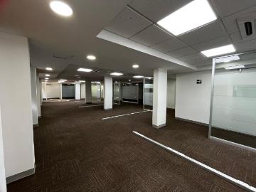 Excelente oficina acondicionada de 434 m3 rentables en corredor Reforma