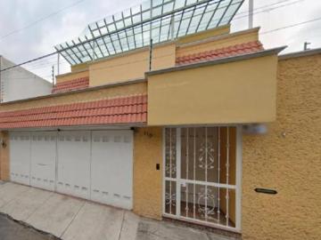 Pagos flexibles Casa en remate en Culhuacán CT