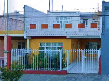 EXCELENTE OPORTUNIDAD CASA EN VENTA DE RECUPERACION BANCARIA