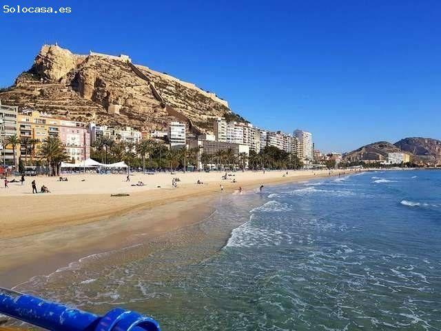 Excelente oportunidad de negocio. Se traspasa Restaurante de reconocida marca. A patir de 100.000€