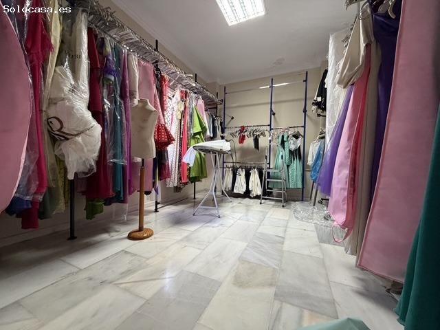 Excelente Oportunidad de Traspaso de Amplio Local Comercial en Miraflores, Marbella