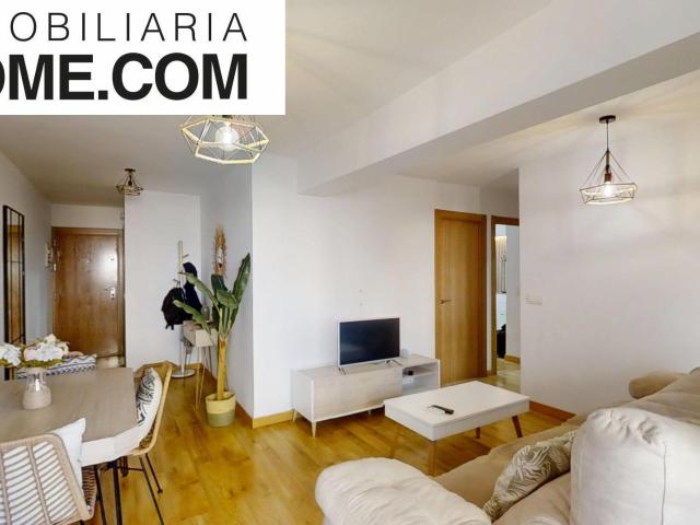 ¡EXCELENTE OPORTUNIDAD EN MÁLAGA! Piso totalmente reformado con terraza acristalada