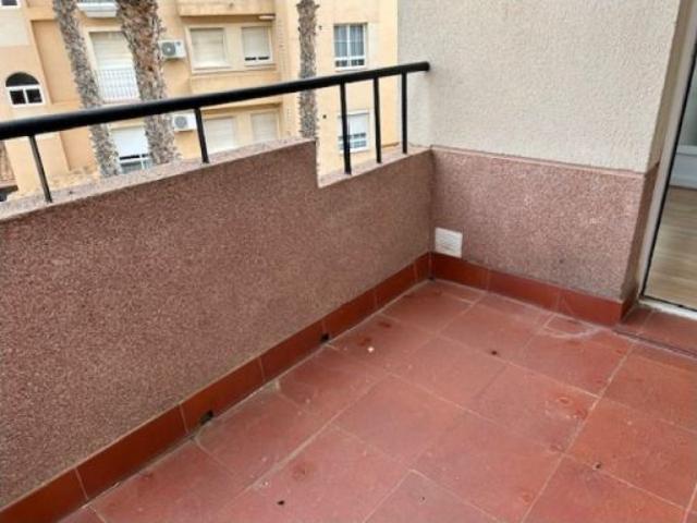¡EXCELENTE OPORTUNIDAD EN URBANIZACIÓN CON PISCINA Y PARKING!