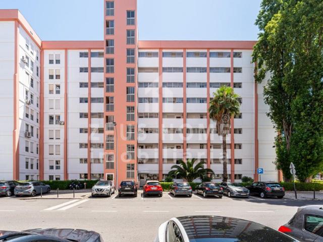 Excelente oportunidade de adquirir um apartamento T2+1 totalmente renovado