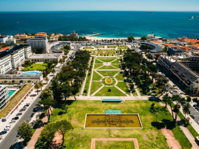 Excelente oportunidade de investimento! Espaço comercial | Arcadas do Estoril