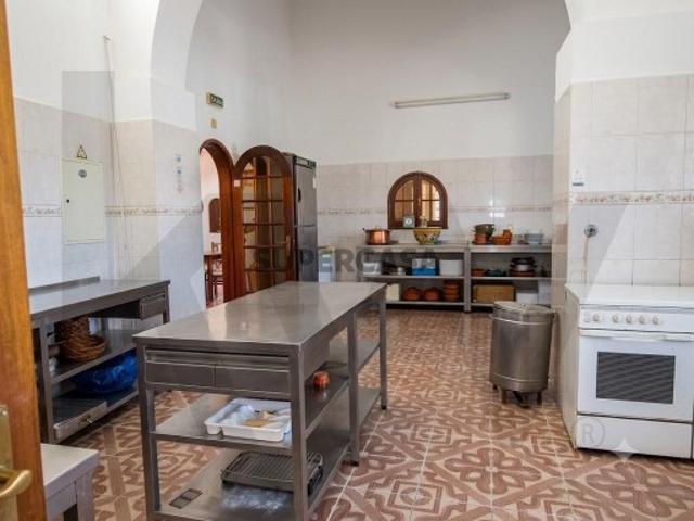 Excelente oportunidade: Imóvel Histórico c/ Potencial para Restauração Casa Branca, Sousel