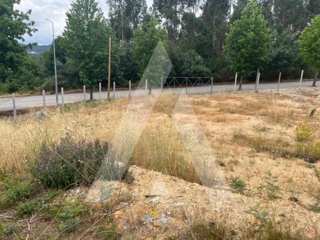 Excelente lote de terreno para construção de Moradia