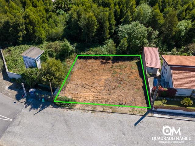 Excelente lote para construção em Oleiros!