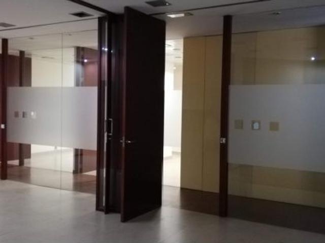 EXCELENTE LOCAL COMERCIAL. DIVISIBLE