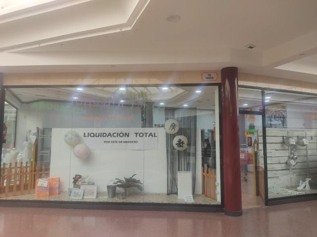 EXCELENTE LOCAL COMERCIAL EN GALERIAS RAMBLA CENTRO