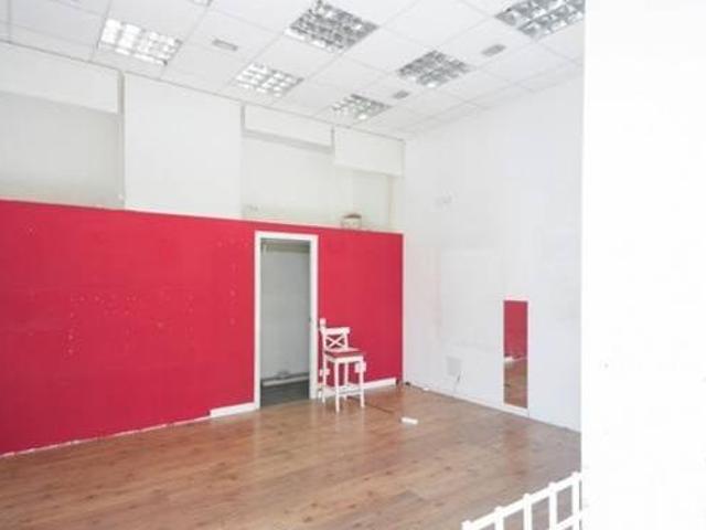 Excelente local instalado en Las Tablas en zona comercial