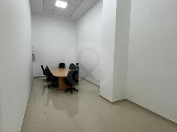 EXCELENTE LOCAL RENTA MEZANINE CON TAPANCO