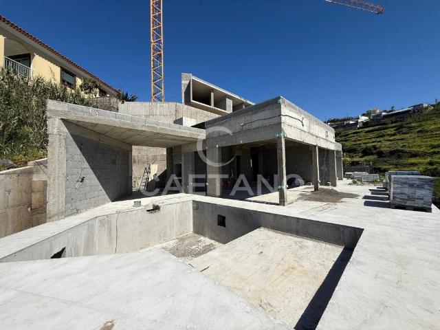Excelente Moradia T3 térrea Calheta 141m² Estreito Da Calheta