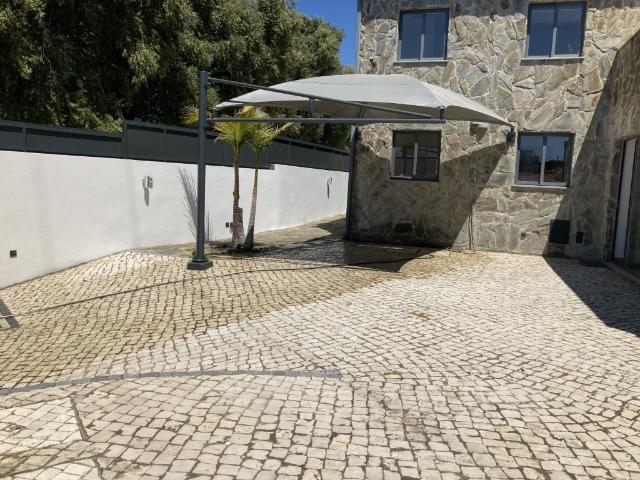 Excelente Moradia T3, Alcoitão, Alcabideche, totalmente remodelada