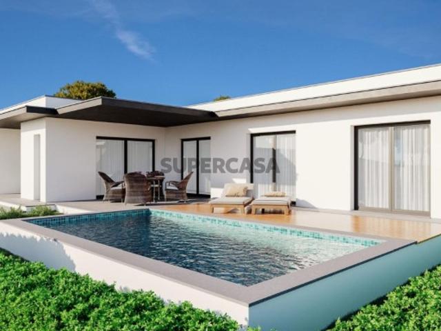 Excelente moradia T3 nova com piscina