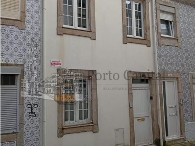 Excelente Moradia T3 para venda ou arrendamento na baixa do Porto