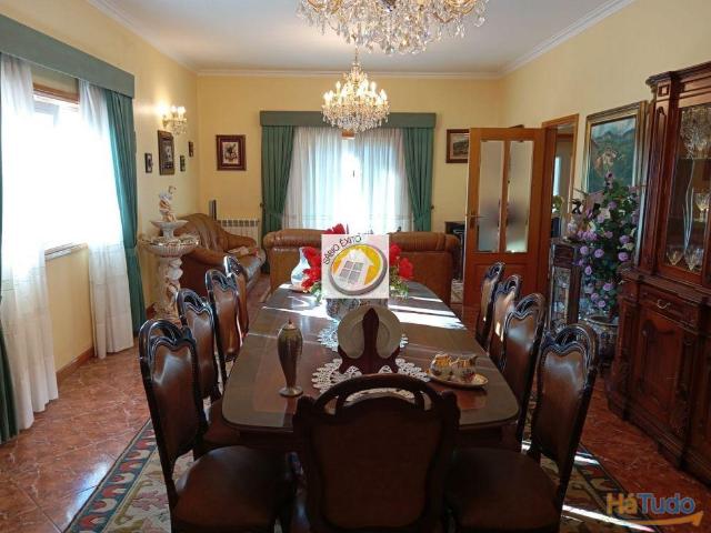 Excelente moradia T4 térrea e isolada em Santa Maria da Feira | 26084061086