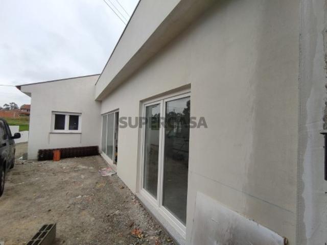 Excelente Moradia T4 térrea isolada Vagos