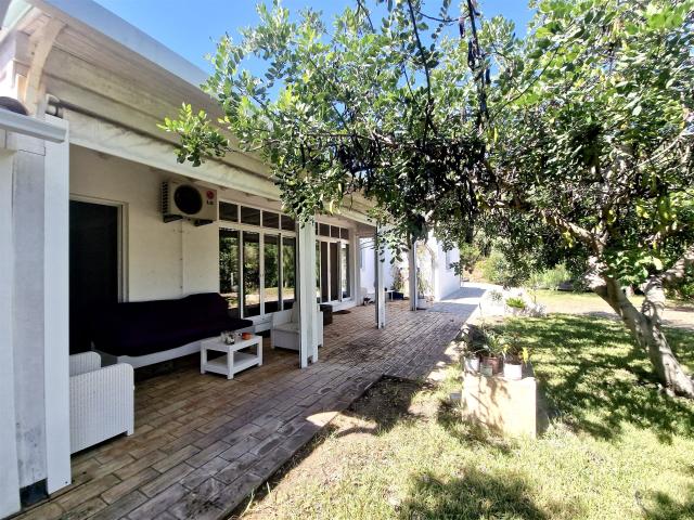 Excelente Moradia T4 Com Anexo E Piscina, Vistas Fantásticas. 224m² Moncarapacho e Fuseta