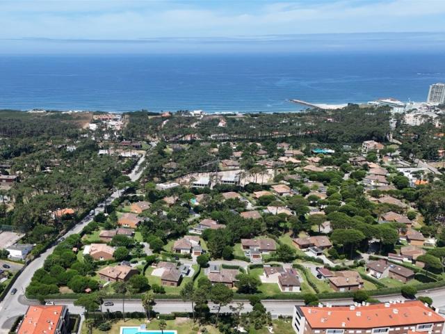 Excelente Moradia T4 em Condomínio Fechado na Praia de OFIR